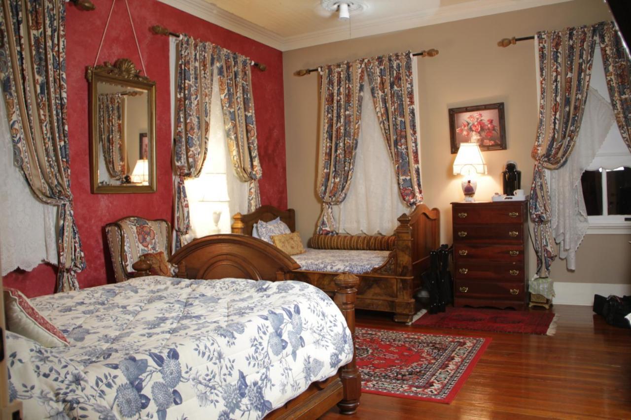סאמרוויל Flowertown Bed And Breakfast מראה חיצוני תמונה